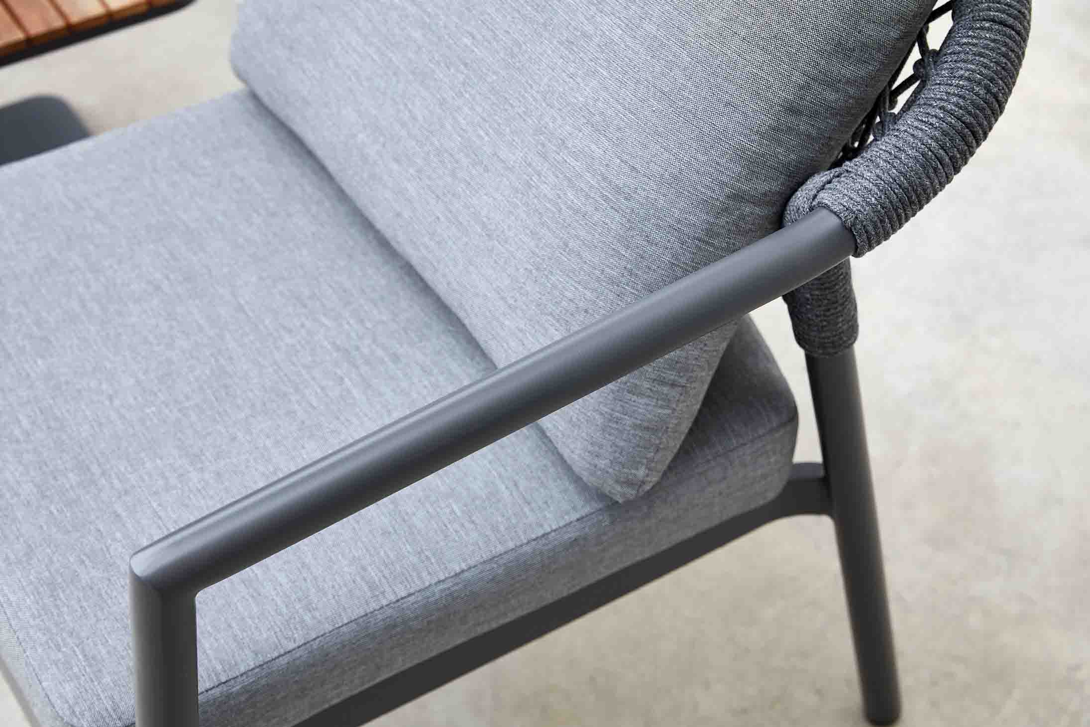 Alida single sofa D2