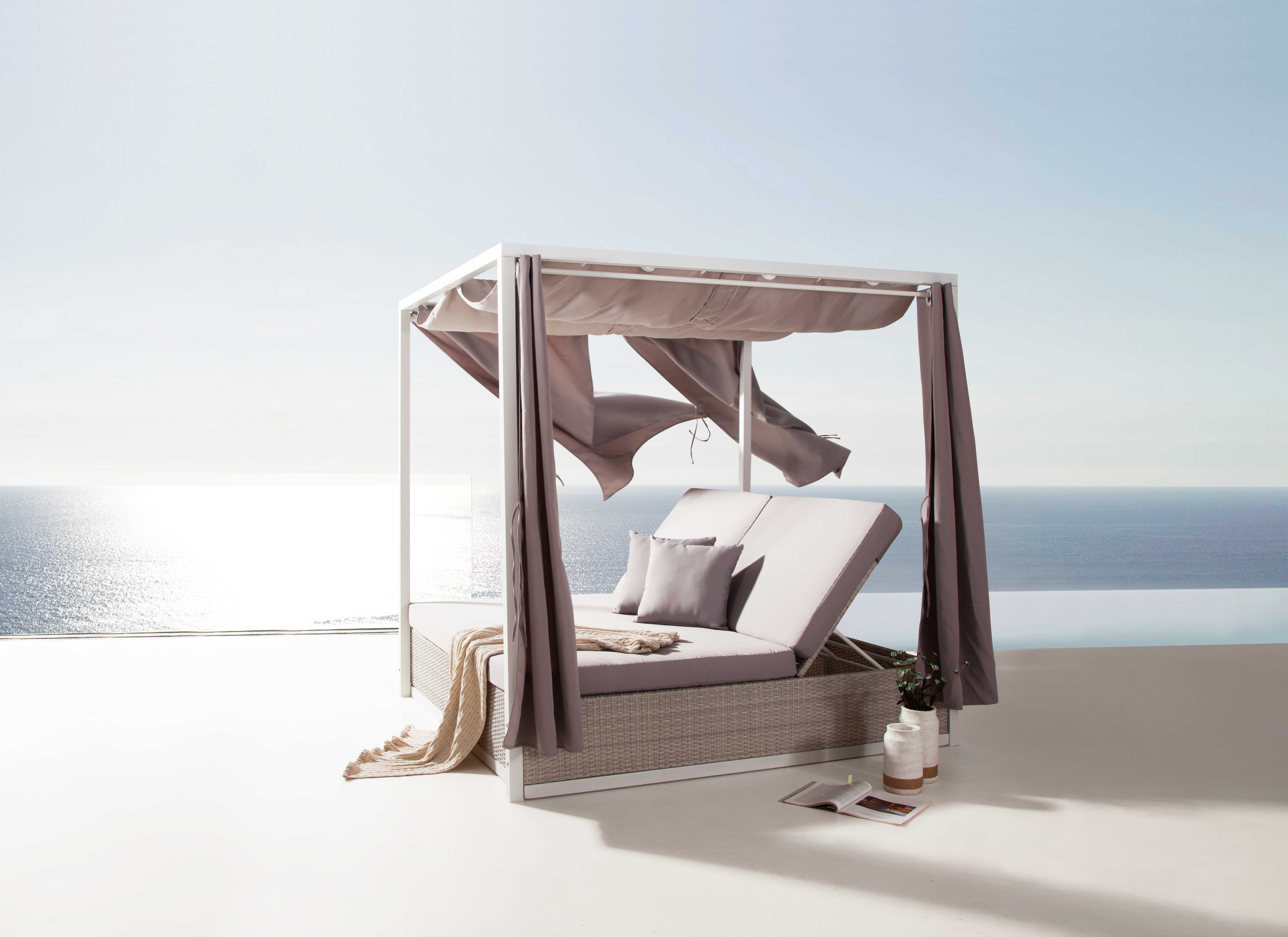 Angel II rattan daybed kunye neekhethini S1