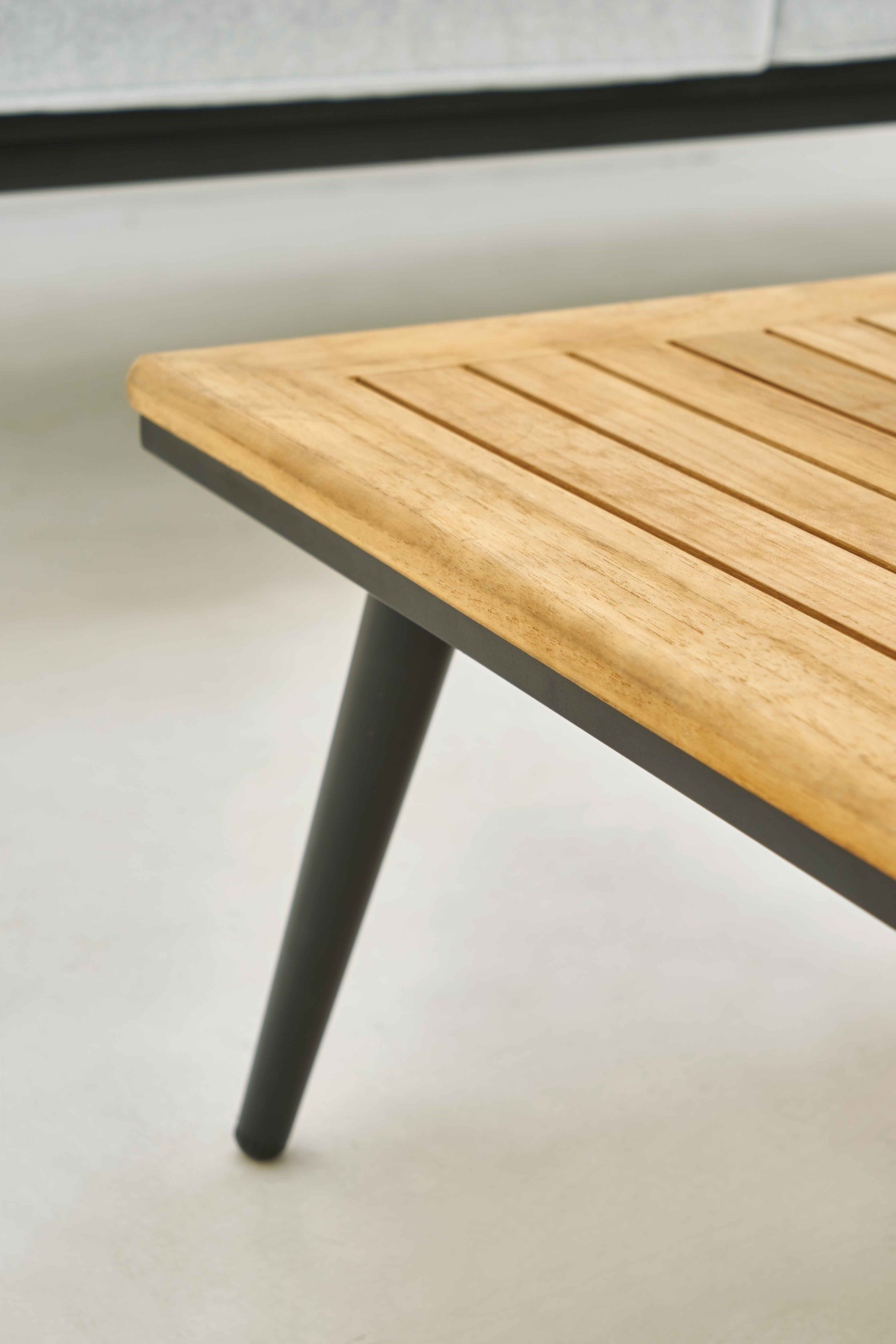 שולחן קפה מעץ טיק בוראה D1