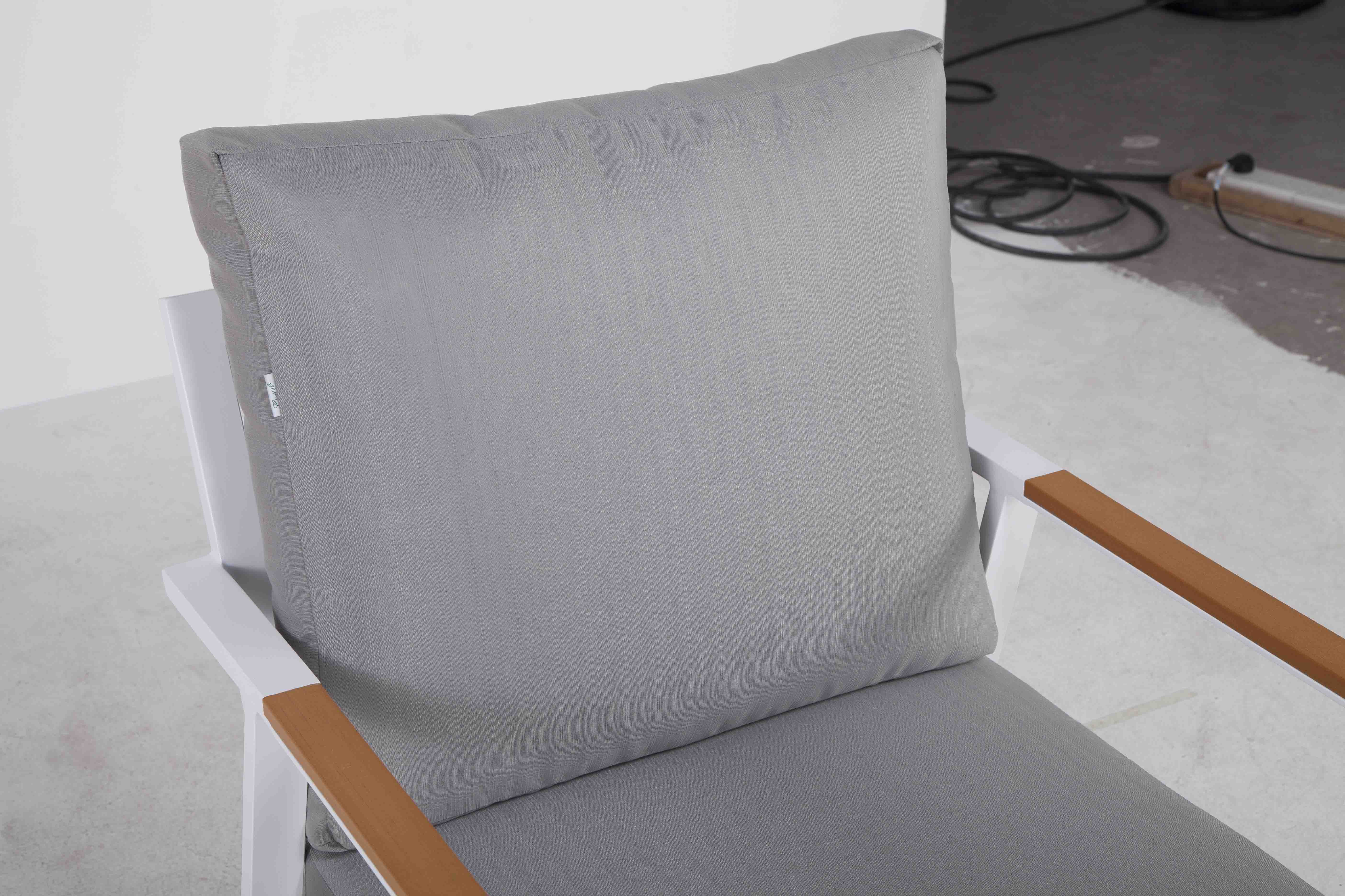 Cassina single sofa D2