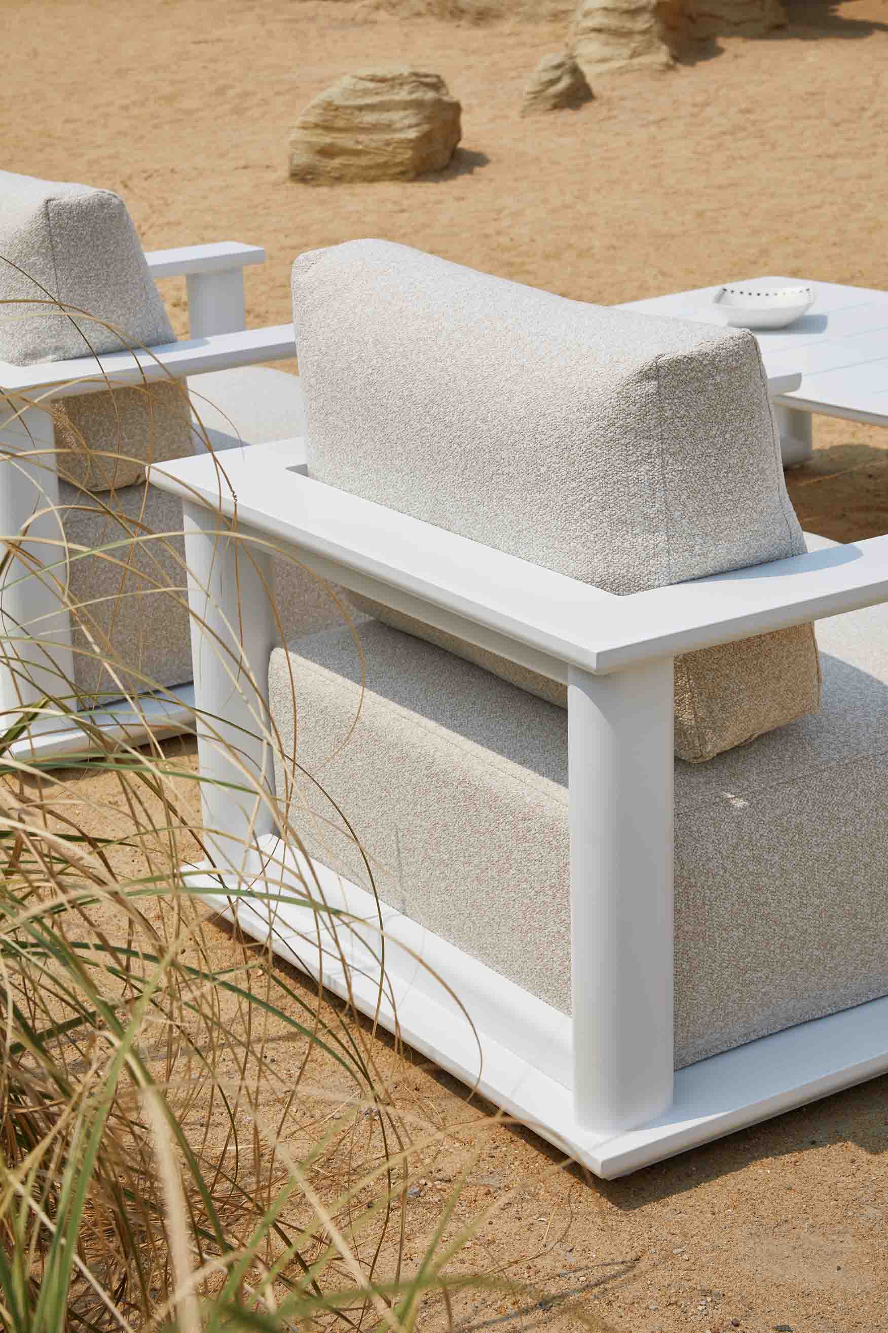 Hilton single sofa D1