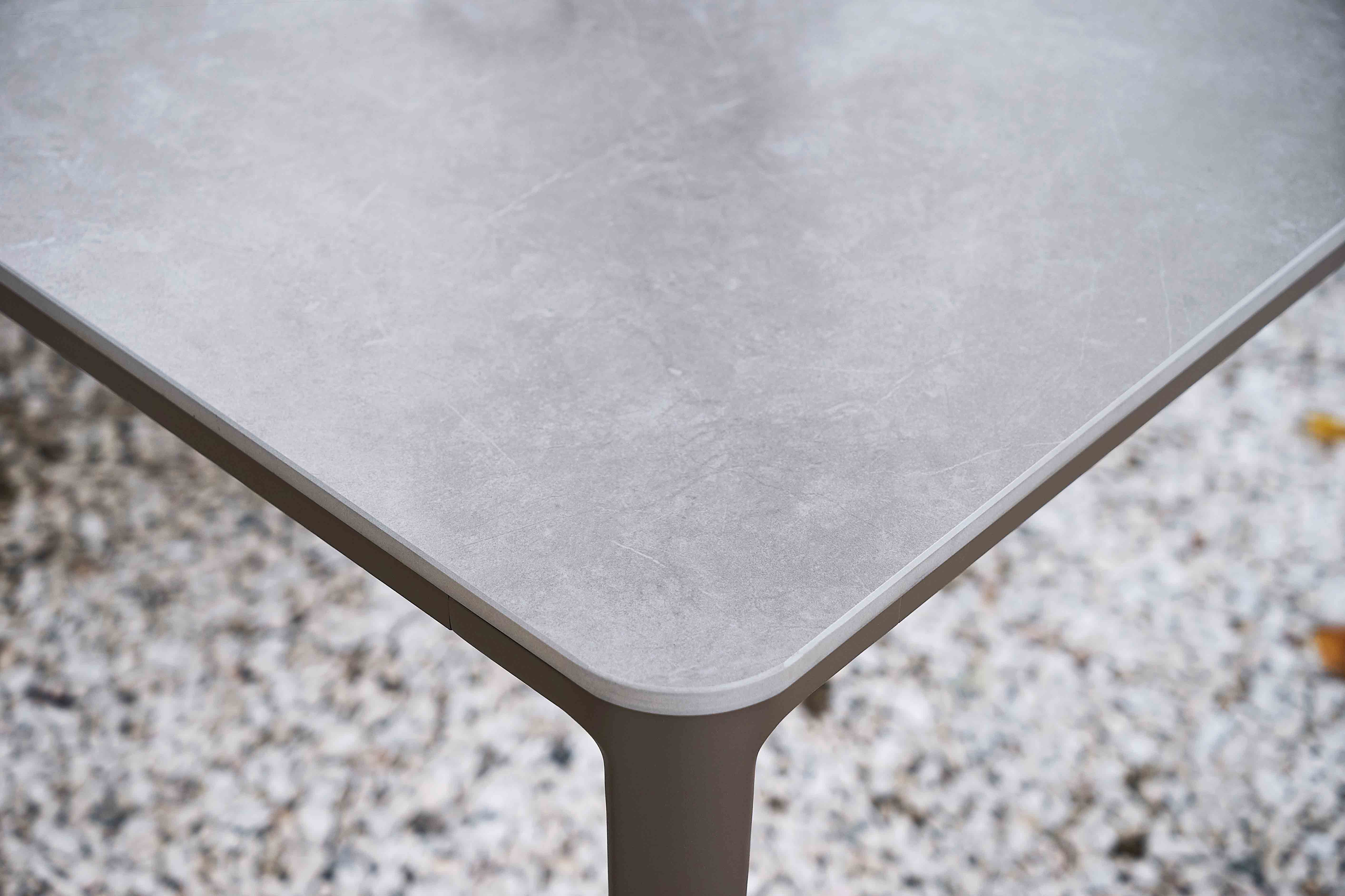 Jasmine alu.square table D3