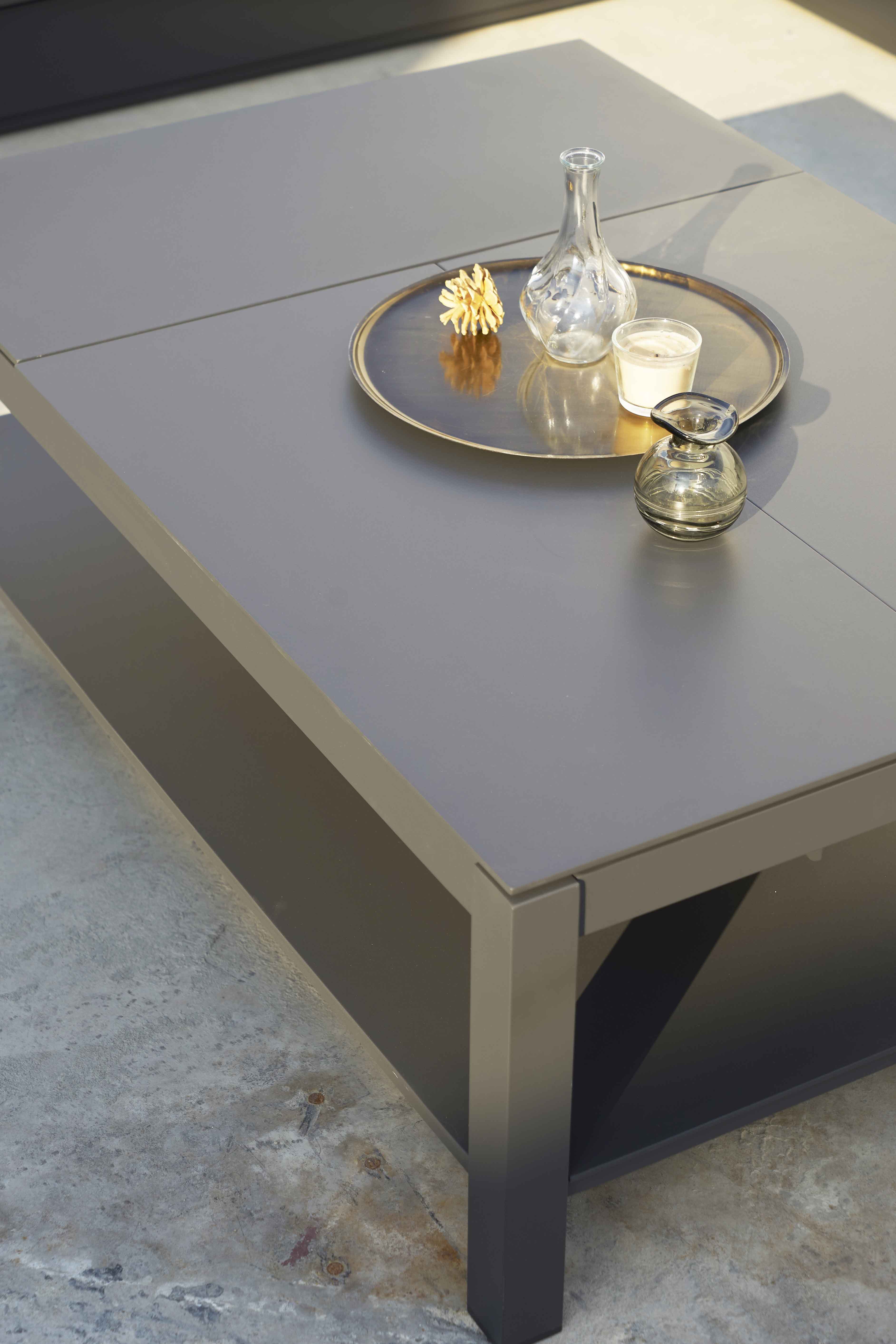 Louis functional coffee table D1