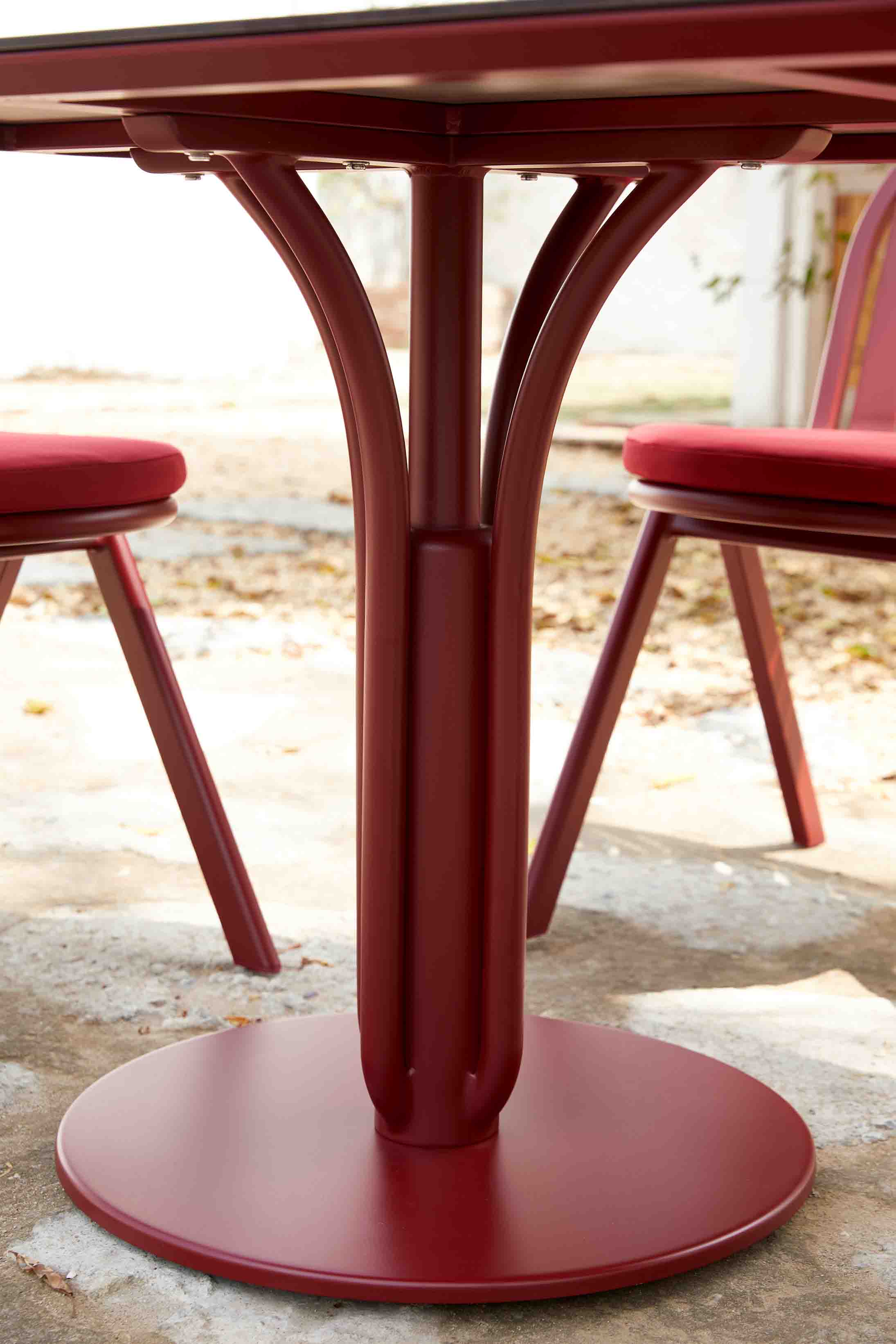 Monica oval table D2