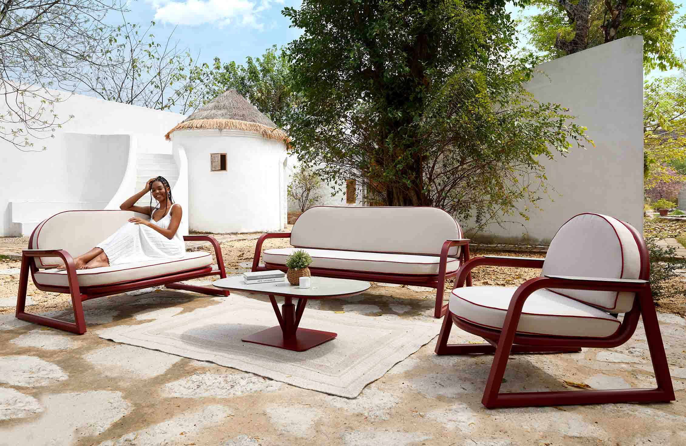 Monica sofa set S4