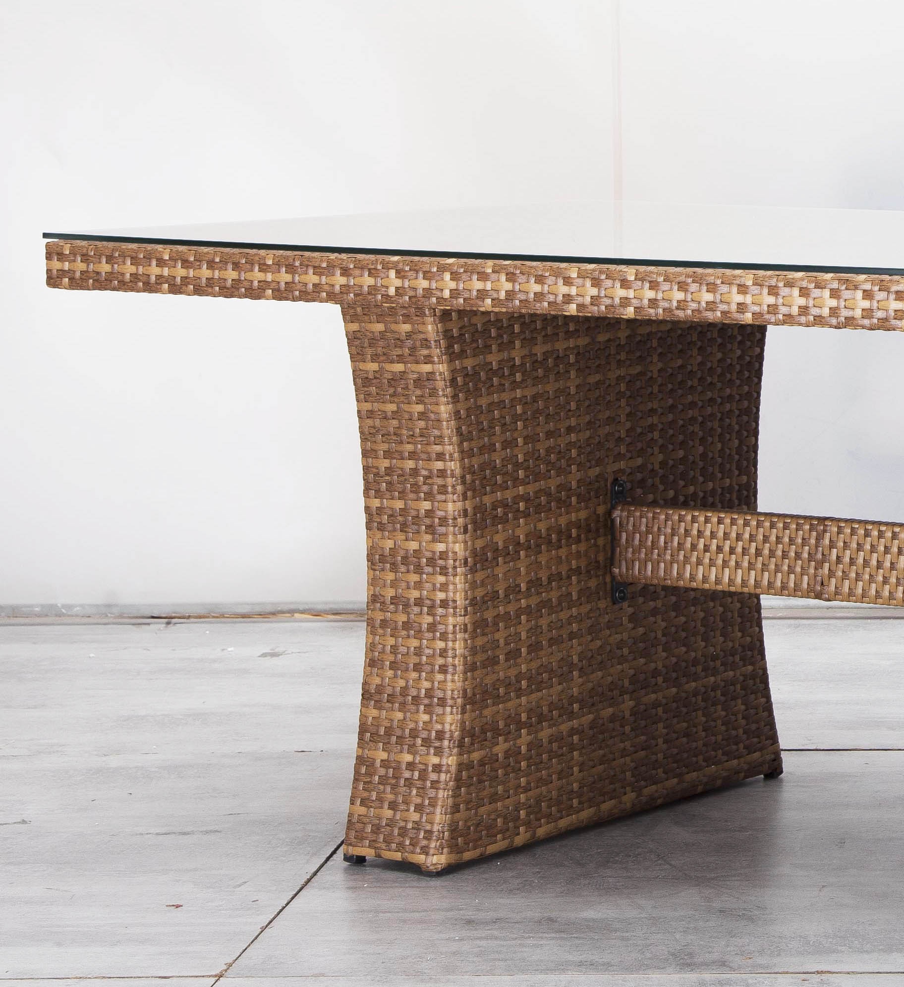 Otto rattan rectangle table D1