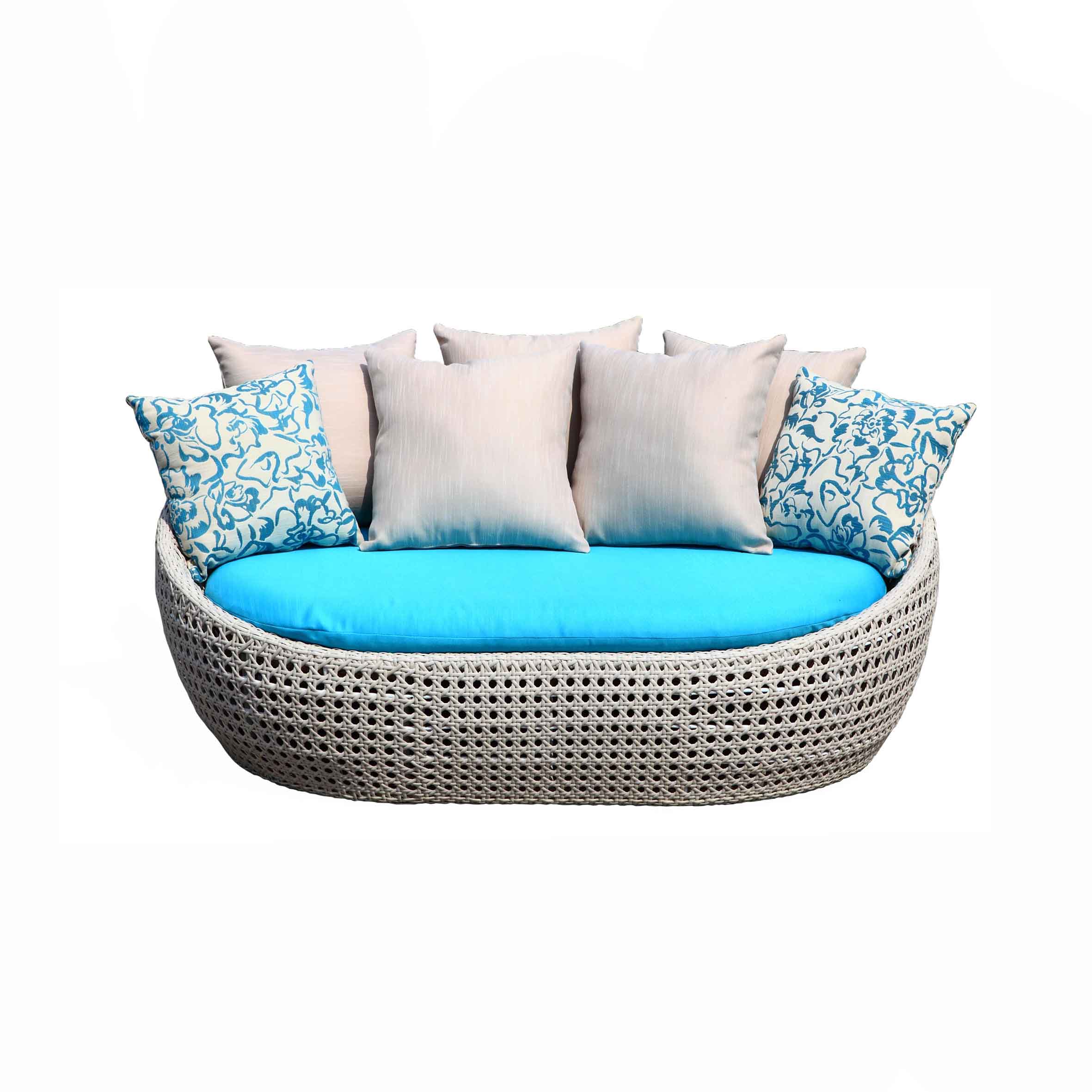 Travis rattan daybed du qat S3