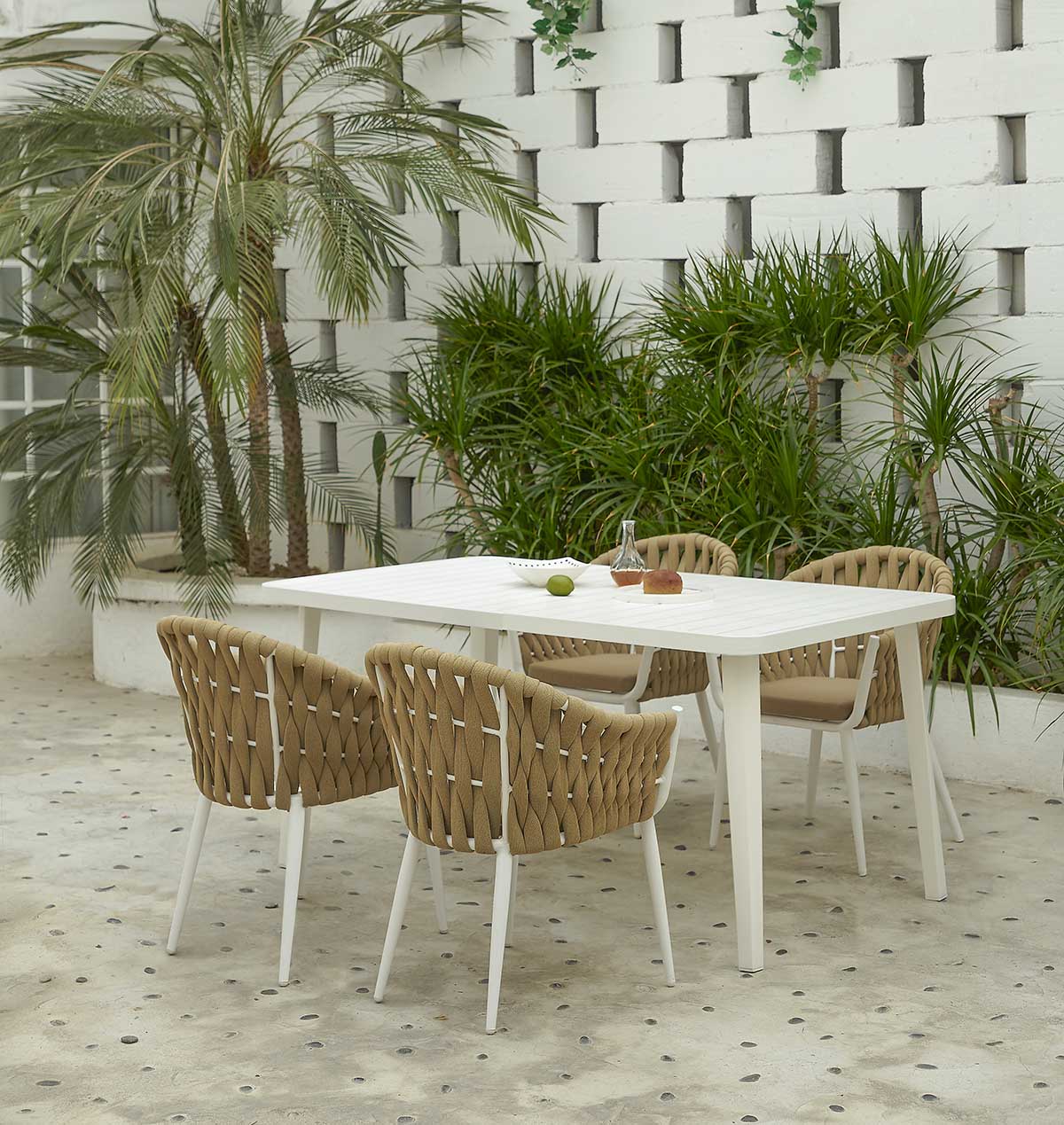 Art dining set-1