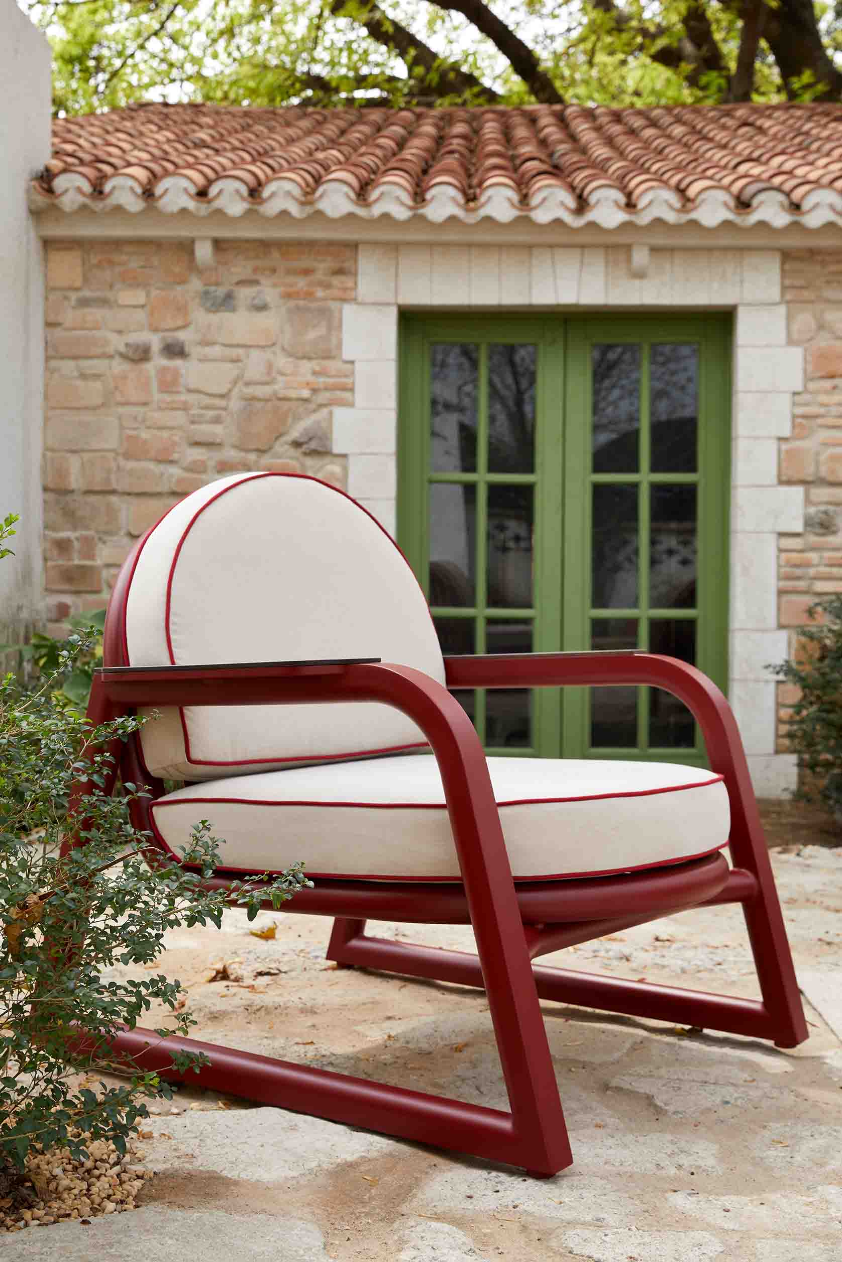 Monica single sofa D1