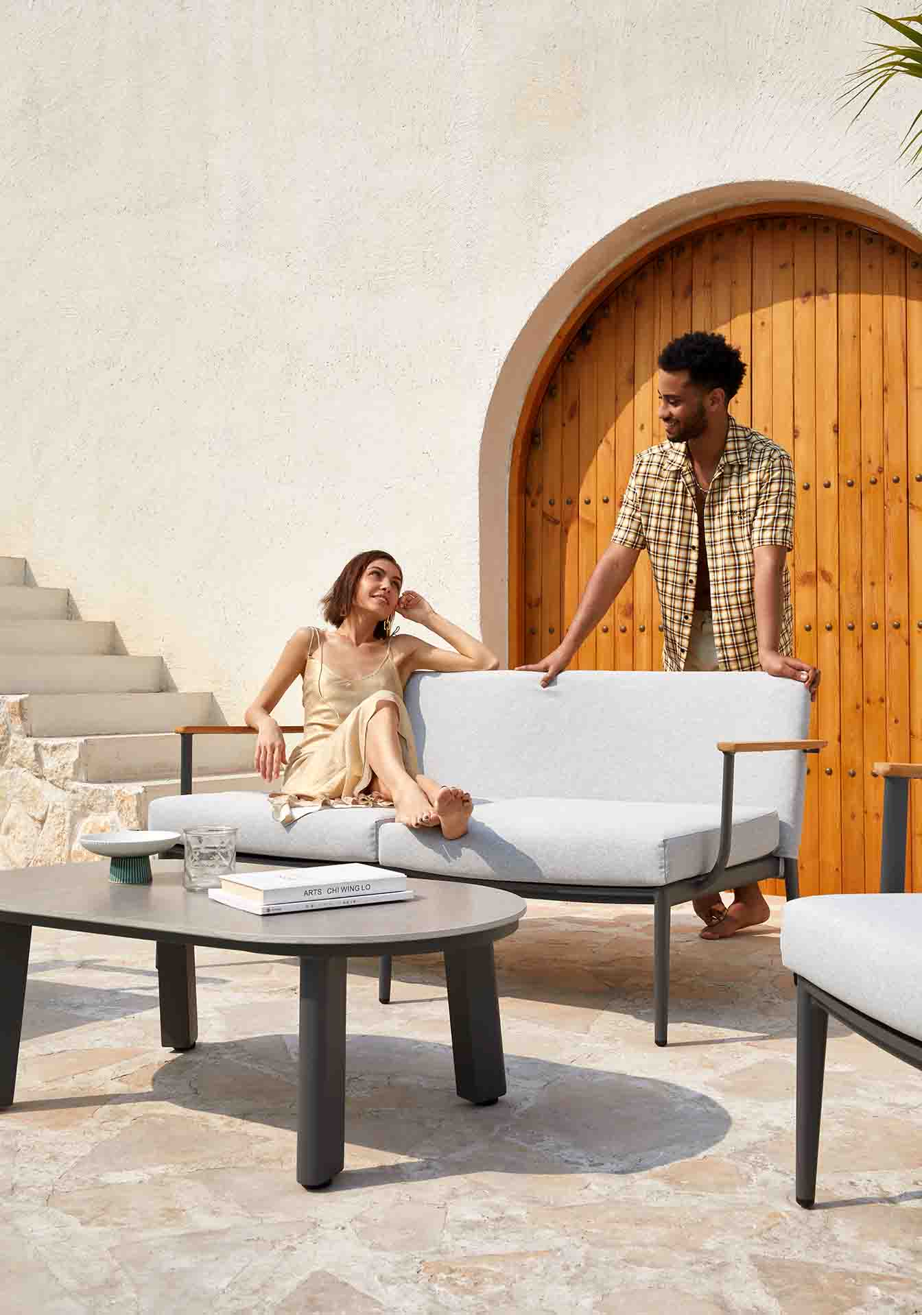 Talent coffee table S3