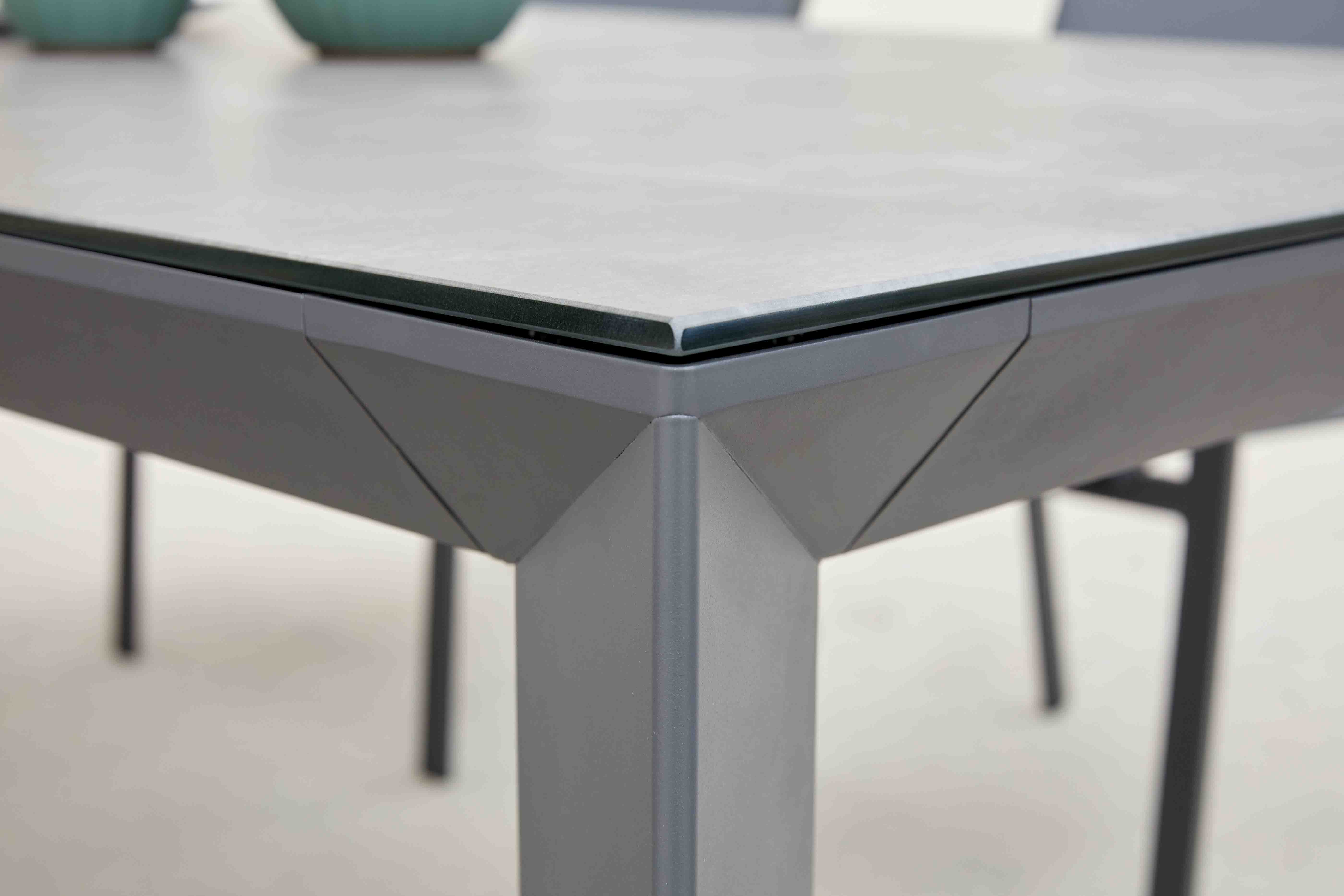 Zeus rectangle dining table D3